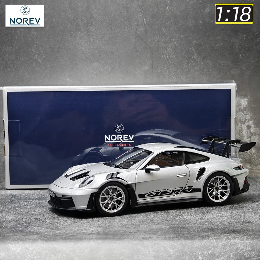 Porsche 911 GT3 RS (2022) Diecast Model Car – Realistic