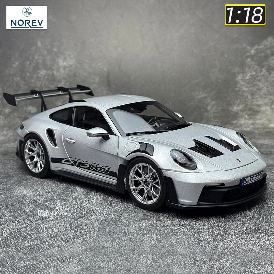 Porsche 911 GT3 RS (2022) Diecast Model Car – Realistic