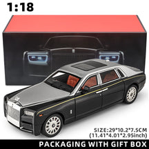 1:18 Rolls-Royce Phantom Collectible Diecast Car – Realistic Details, Lights & Sound