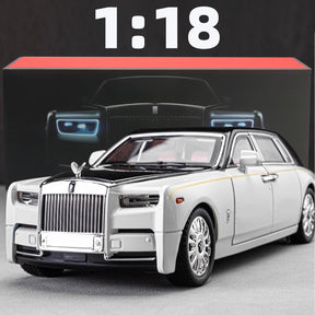1:18 Rolls-Royce Phantom Collectible Diecast Car – Realistic Details, Lights & Sound